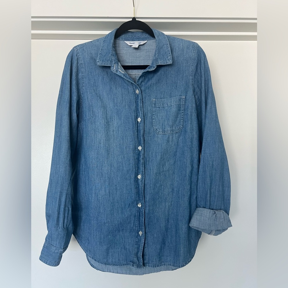Old Navy Women’s Blue Casual Button Down Shirt